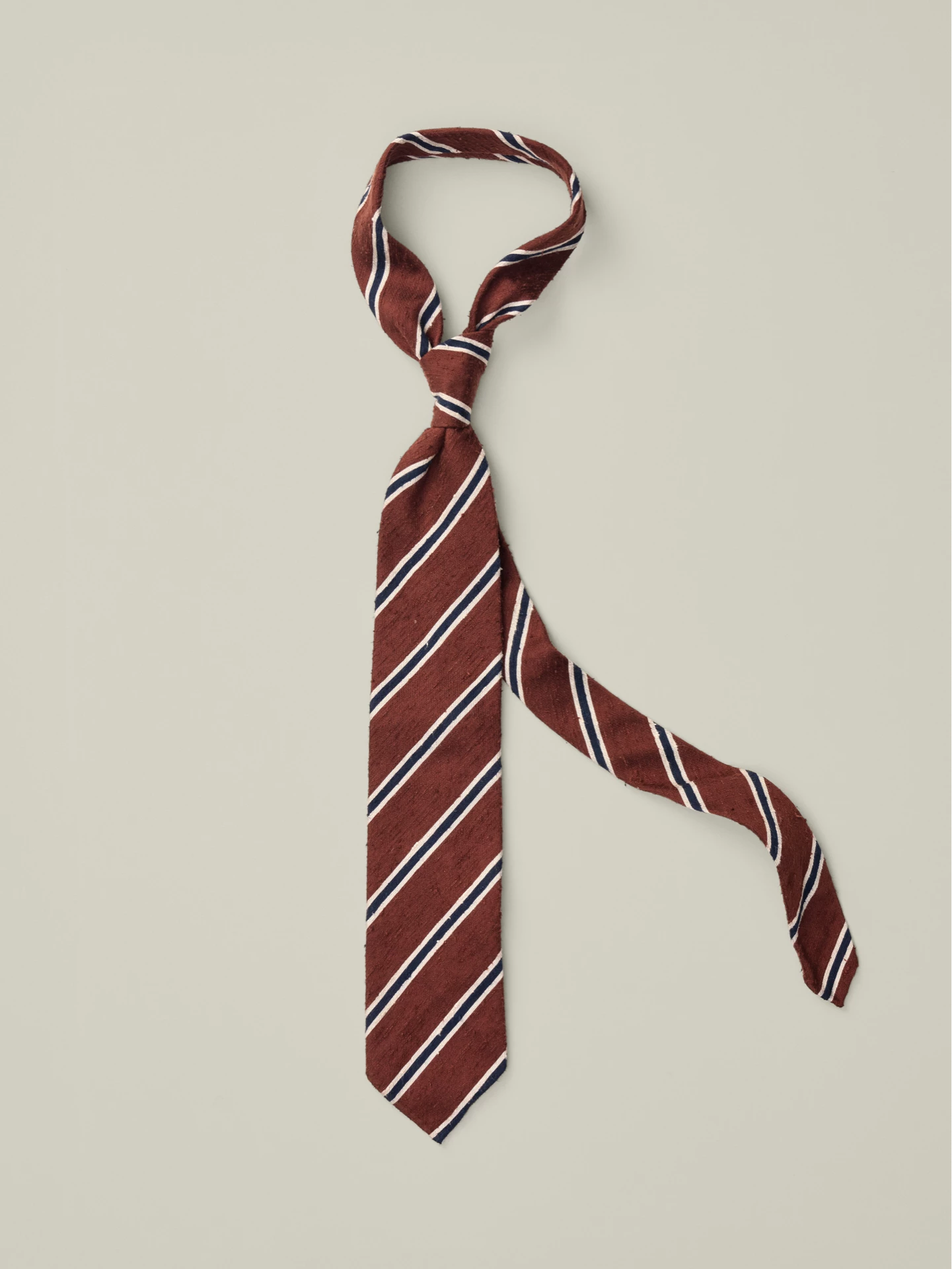 Striped copper collared tie